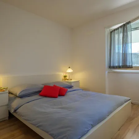 Girasole Casa Rossa B * Колико