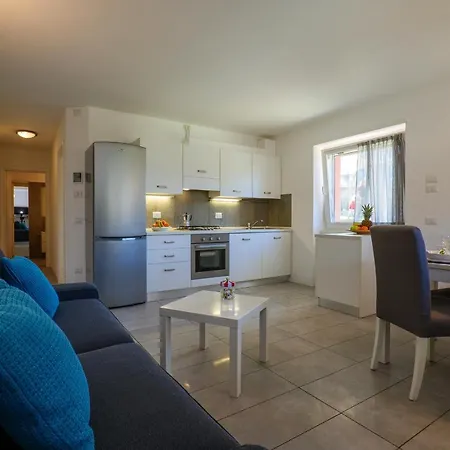 Girasole Casa Rossa B * Колико